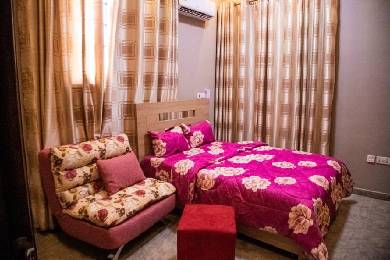 Bays Boutique Apartment Acra Exterior foto