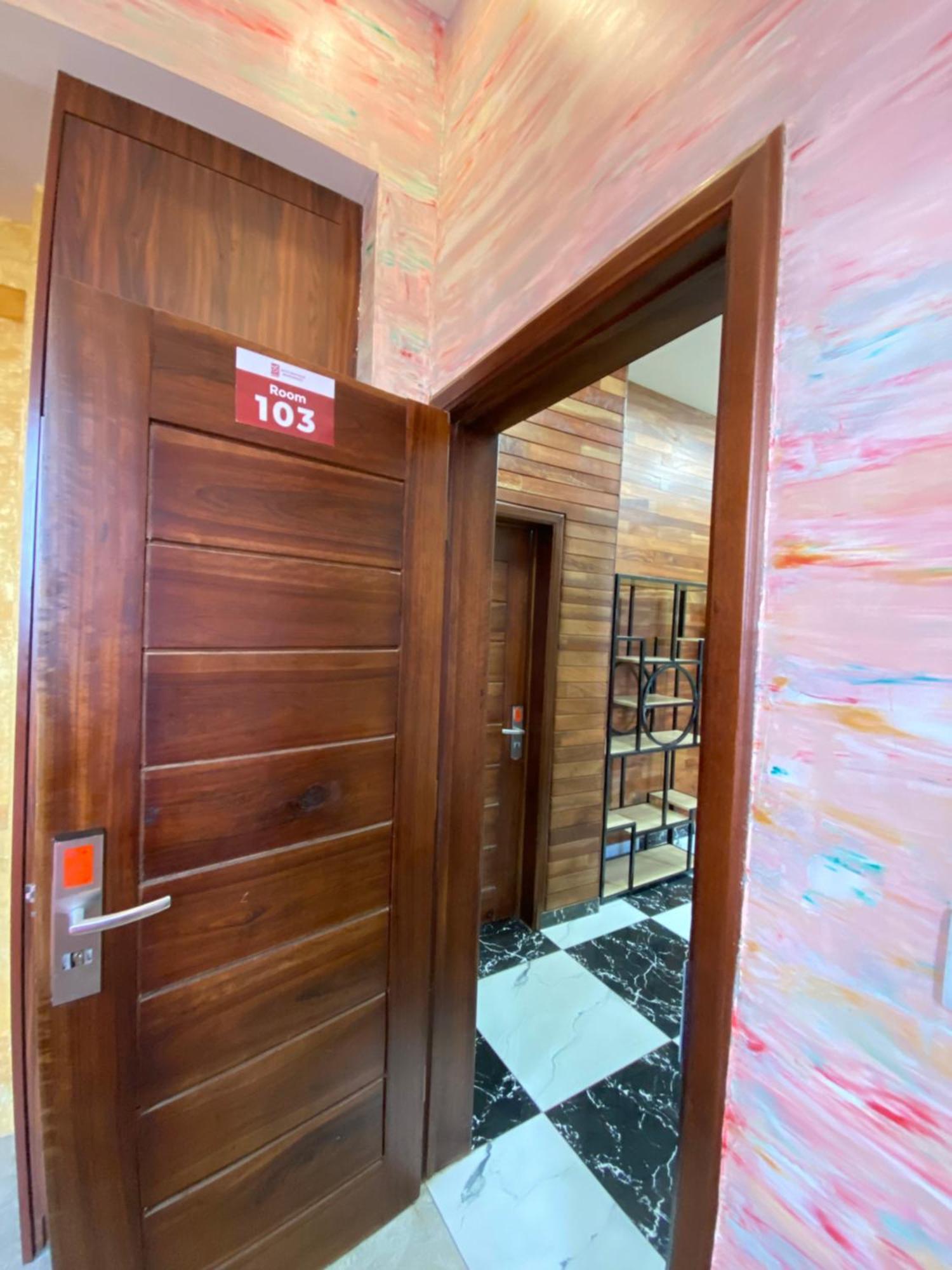 Bays Boutique Apartment Acra Exterior foto