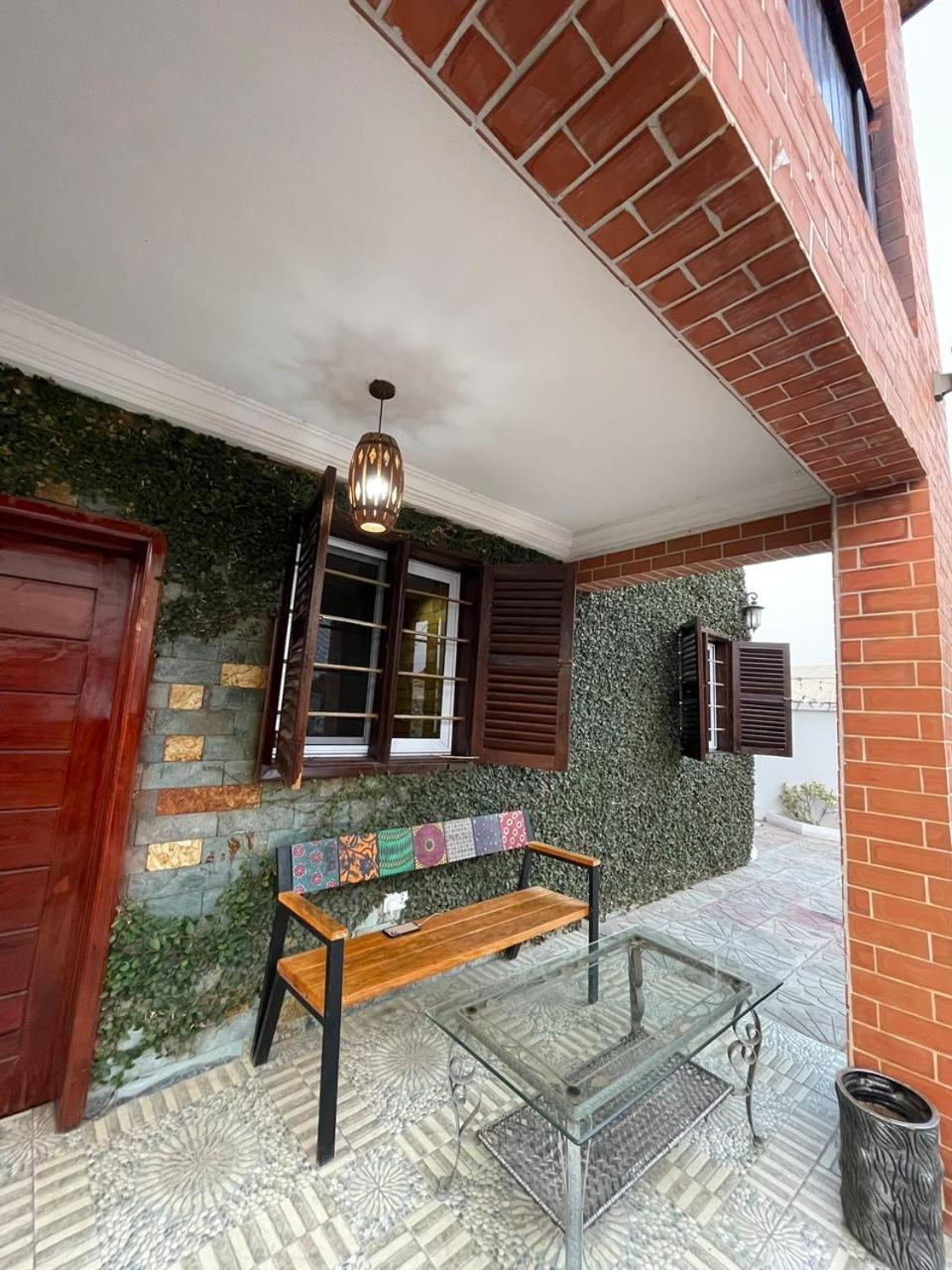 Bays Boutique Apartment Acra Exterior foto